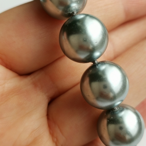 Host PICK NWT Large Glass Pearl choker necklace - Picture 4 of 9